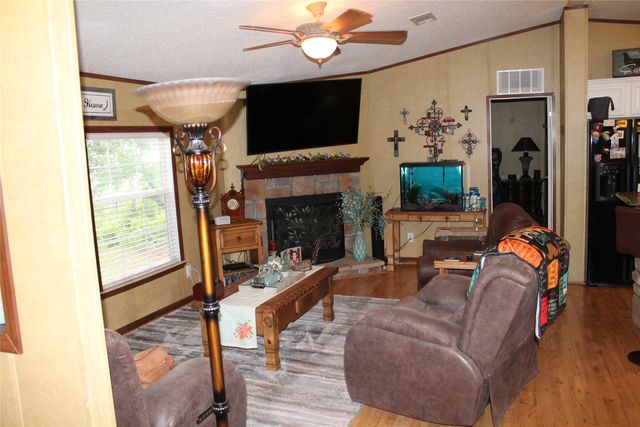 224 Cactus Ridge Court, Springtown, TX 76082