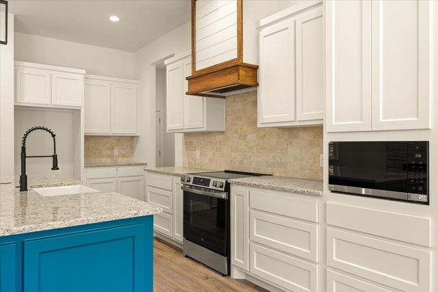 380 Schooner Way, Bluff Dale, TX 76433