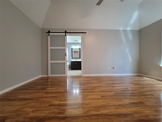 8011 Aspen Court, Baytown, TX 77523