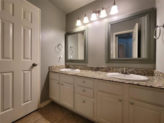 8011 Aspen Court, Baytown, TX 77523