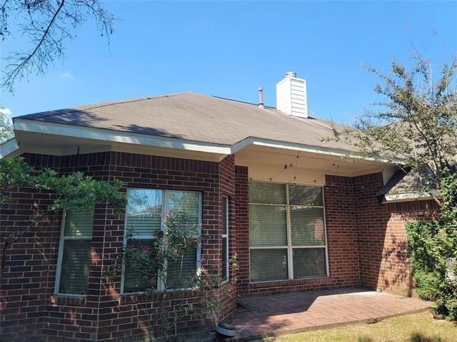 8011 Aspen Court, Baytown, TX 77523