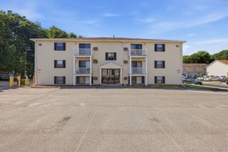 15 Houghton St 6, Worcester, MA 01604