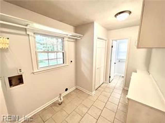 1932 Grey Friars CHSE, Virginia Beach, VA 23456