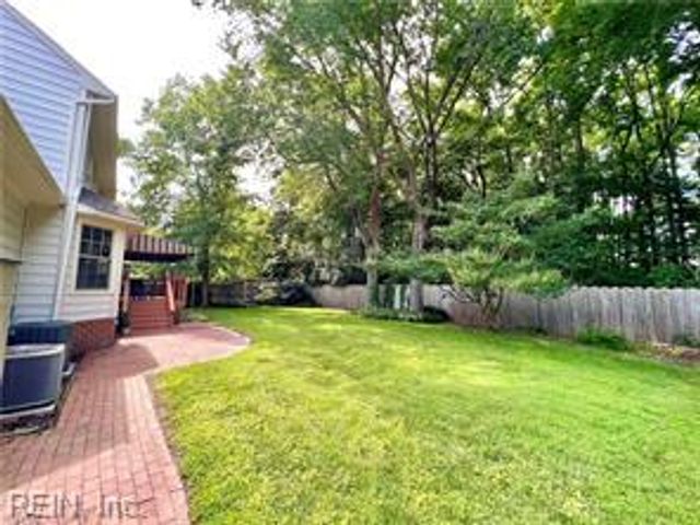 1932 Grey Friars CHSE, Virginia Beach, VA 23456