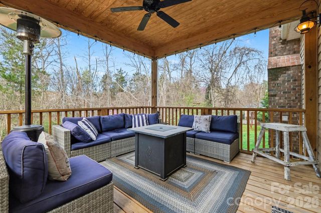 1520 Bennington Drive NW, Concord, NC 28027