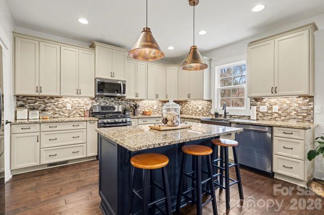 1520 Bennington Drive NW, Concord, NC 28027