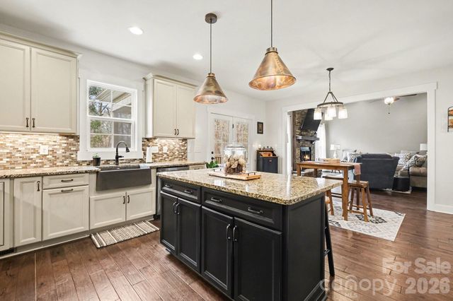 1520 Bennington Drive NW, Concord, NC 28027