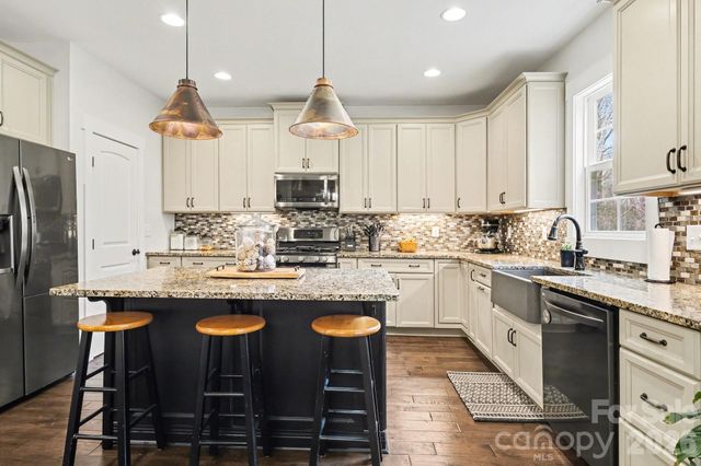 1520 Bennington Drive NW, Concord, NC 28027