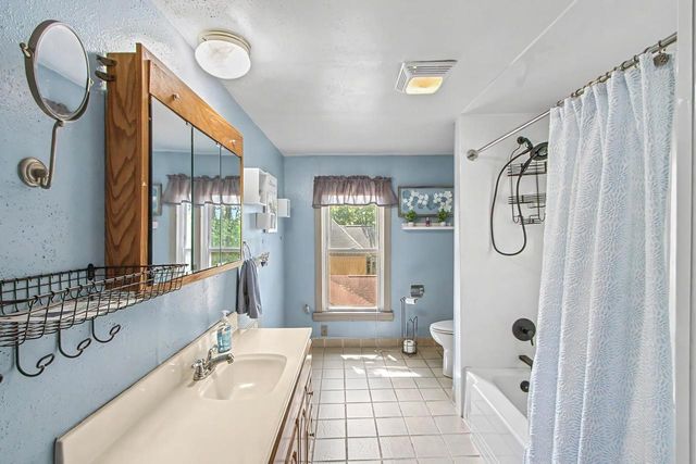 401 Columbia Avenue, Deforest, WI 53532