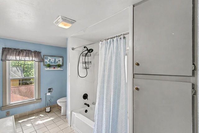 401 Columbia Avenue, Deforest, WI 53532