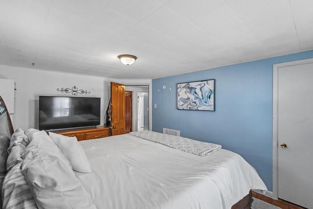 401 Columbia Avenue, Deforest, WI 53532