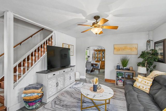 401 Columbia Avenue, Deforest, WI 53532