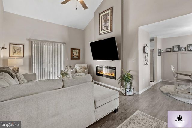 468 STEEPLECHASE CT, Woodbury, NJ 08096