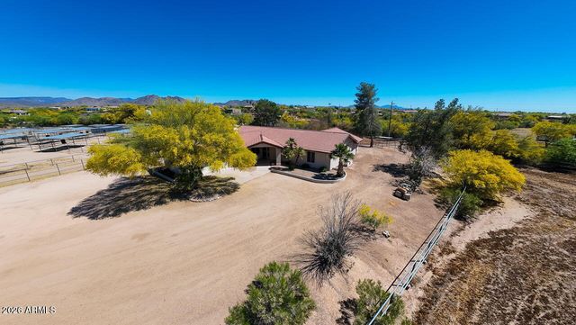 1302 E MADDOCK Road, Phoenix, AZ 85086