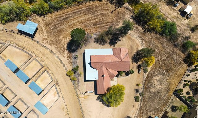 1302 E MADDOCK Road, Phoenix, AZ 85086