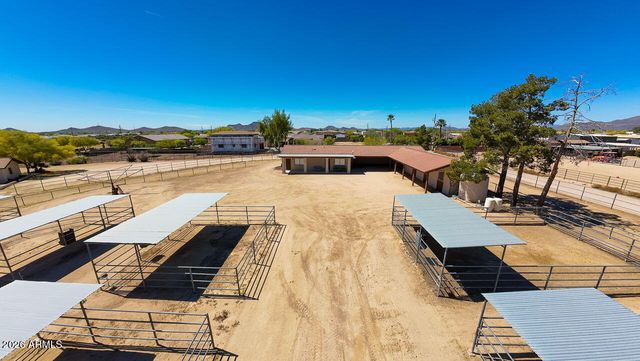 1302 E MADDOCK Road, Phoenix, AZ 85086