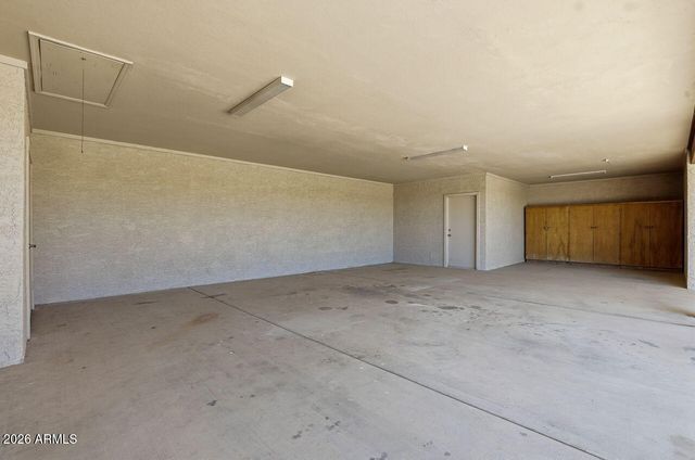 1302 E MADDOCK Road, Phoenix, AZ 85086