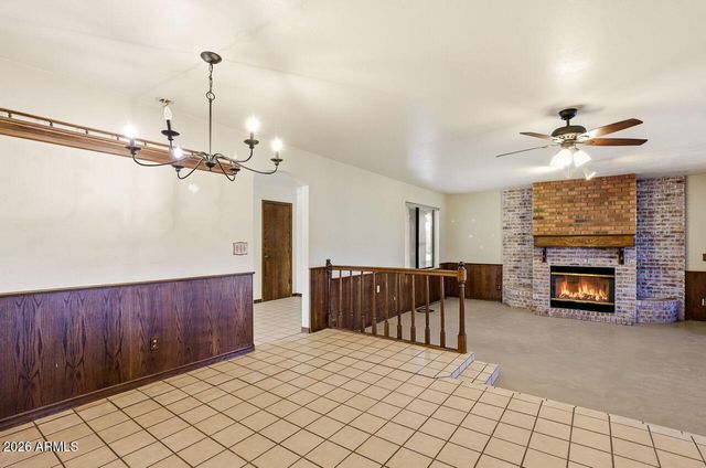 1302 E MADDOCK Road, Phoenix, AZ 85086