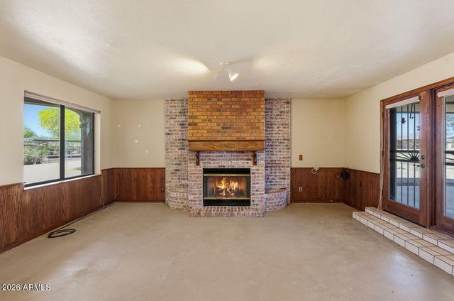 1302 E MADDOCK Road, Phoenix, AZ 85086