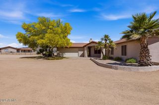 1302 E MADDOCK Road, Phoenix, AZ 85086