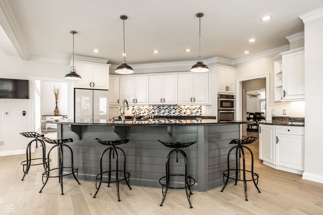 12650 Shorevista Drive, Indianapolis, IN 46236
