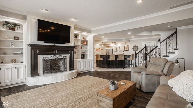 12650 Shorevista Drive, Indianapolis, IN 46236
