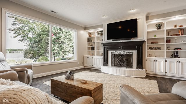 12650 Shorevista Drive, Indianapolis, IN 46236
