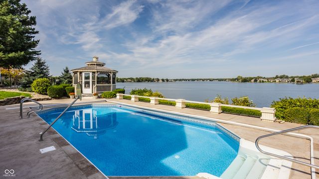 12650 Shorevista Drive, Indianapolis, IN 46236