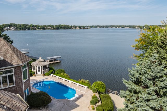 12650 Shorevista Drive, Indianapolis, IN 46236