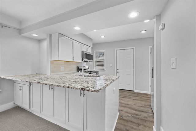 419 W 12 Mile Road, Royal Oak, MI 48073