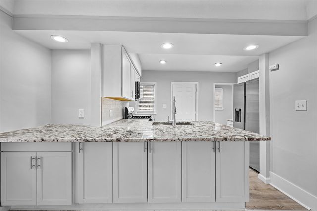 419 W 12 Mile Road, Royal Oak, MI 48073