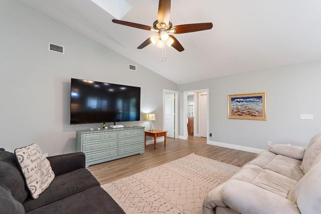 4147 Beech Avenue, Palm Beach Gardens, FL 33410