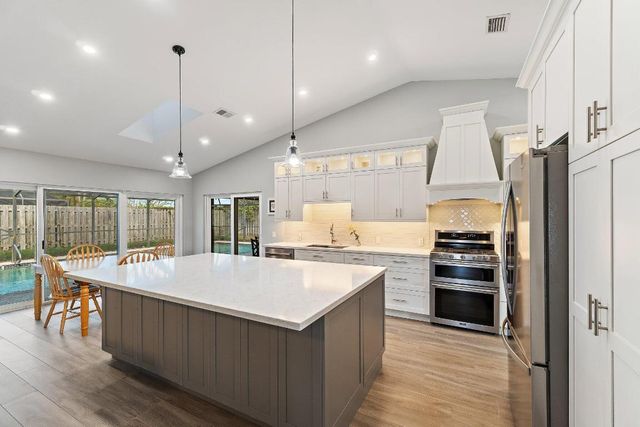 4147 Beech Avenue, Palm Beach Gardens, FL 33410