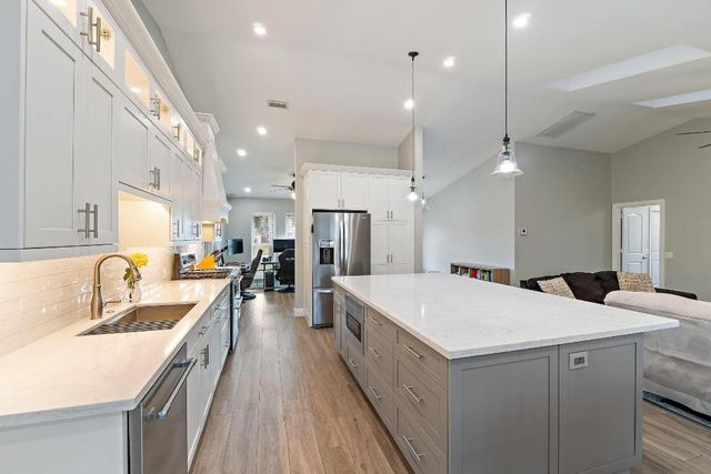 4147 Beech Avenue, Palm Beach Gardens, FL 33410