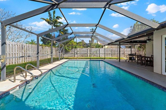 4147 Beech Avenue, Palm Beach Gardens, FL 33410