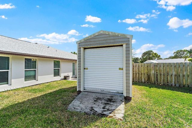 4147 Beech Avenue, Palm Beach Gardens, FL 33410