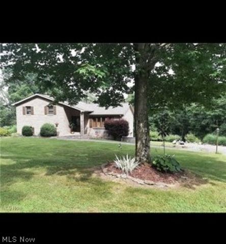 186 Hunter Lane, Colliers, WV 26035