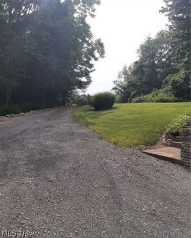 186 Hunter Lane, Colliers, WV 26035