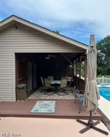 186 Hunter Lane, Colliers, WV 26035