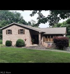 186 Hunter Lane, Colliers, WV 26035