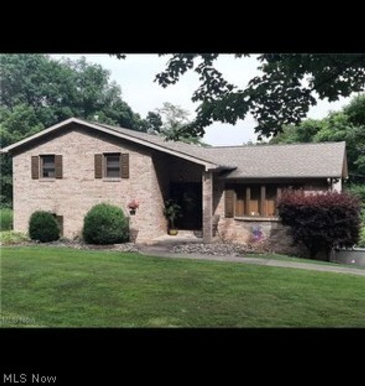 186 Hunter Lane, Colliers, WV 26035