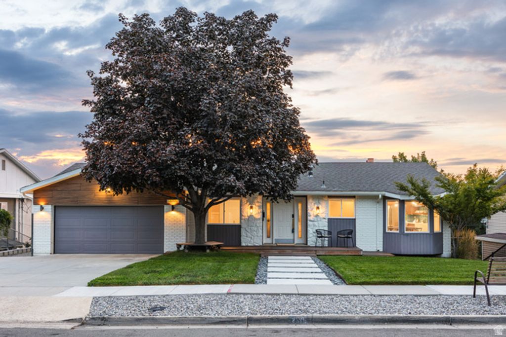 2399 CATALINA DR, Cottonwood Heights, UT 84121 — photo 2