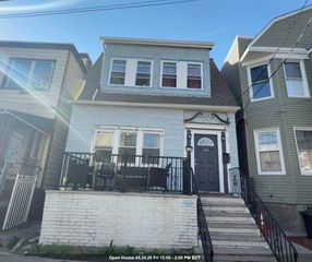 605 GARFIELD AVE, Jc, Greenville, NJ 07305