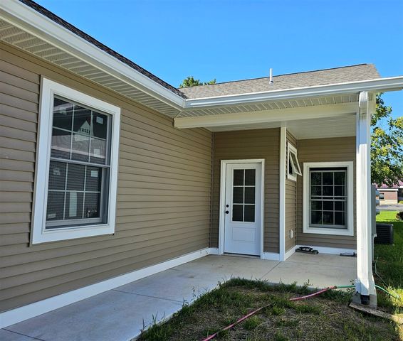 116 E Sheridan Street, Fremont, MI 49412