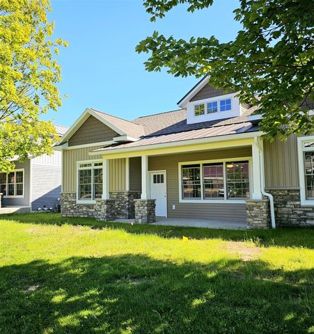 116 E Sheridan Street, Fremont, MI 49412