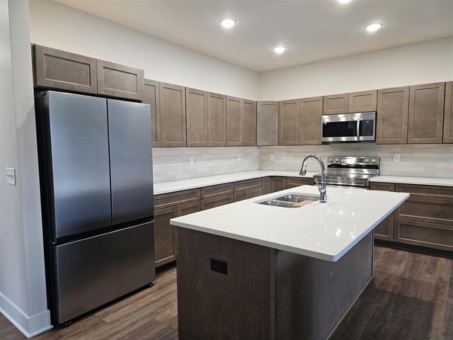 116 E Sheridan Street, Fremont, MI 49412