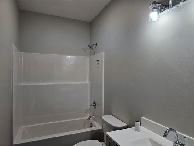 116 E Sheridan Street, Fremont, MI 49412