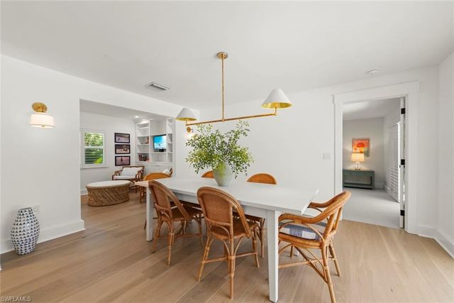 668 Anchor DR, Sanibel, FL 33957