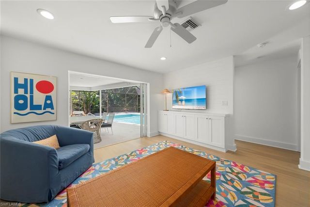 668 Anchor DR, Sanibel, FL 33957