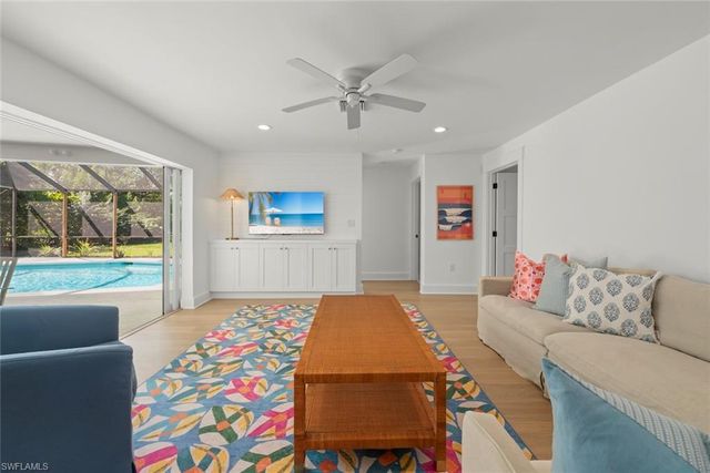 668 Anchor DR, Sanibel, FL 33957